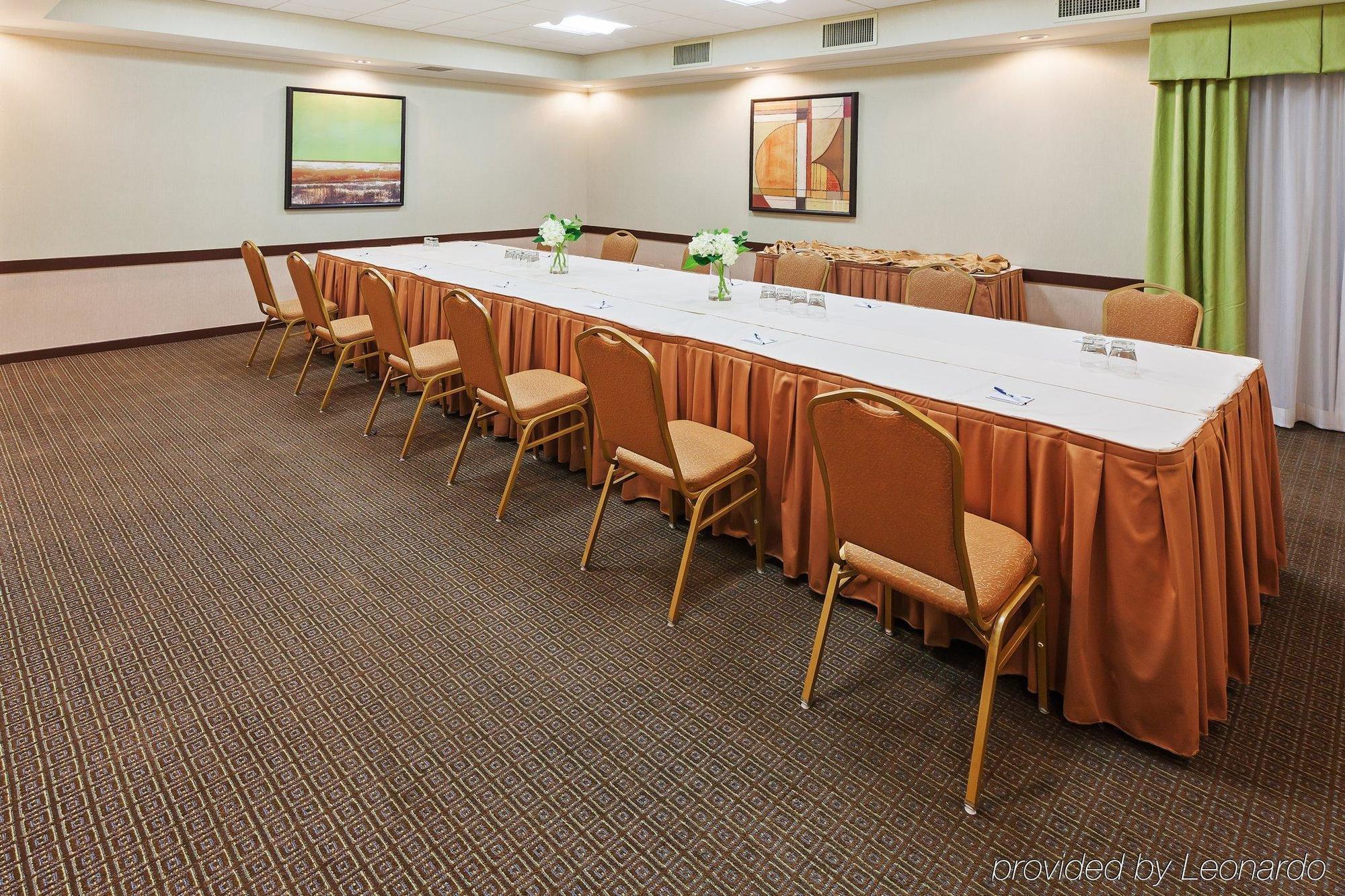 Holiday Inn Express Little Rock-Airport By Ihg Buitenkant foto